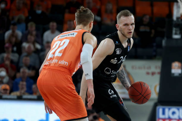 球迷热情高 球迷热情高