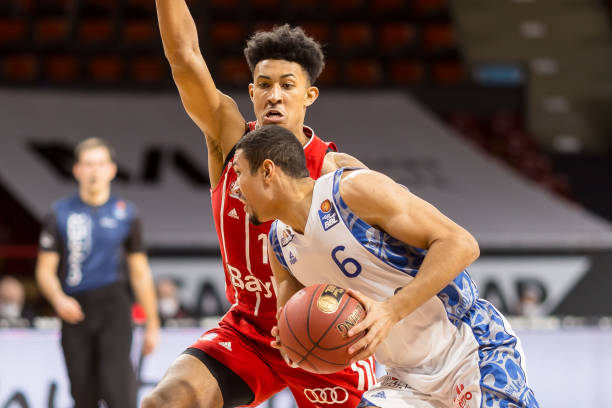 史经验的借 史经验的借